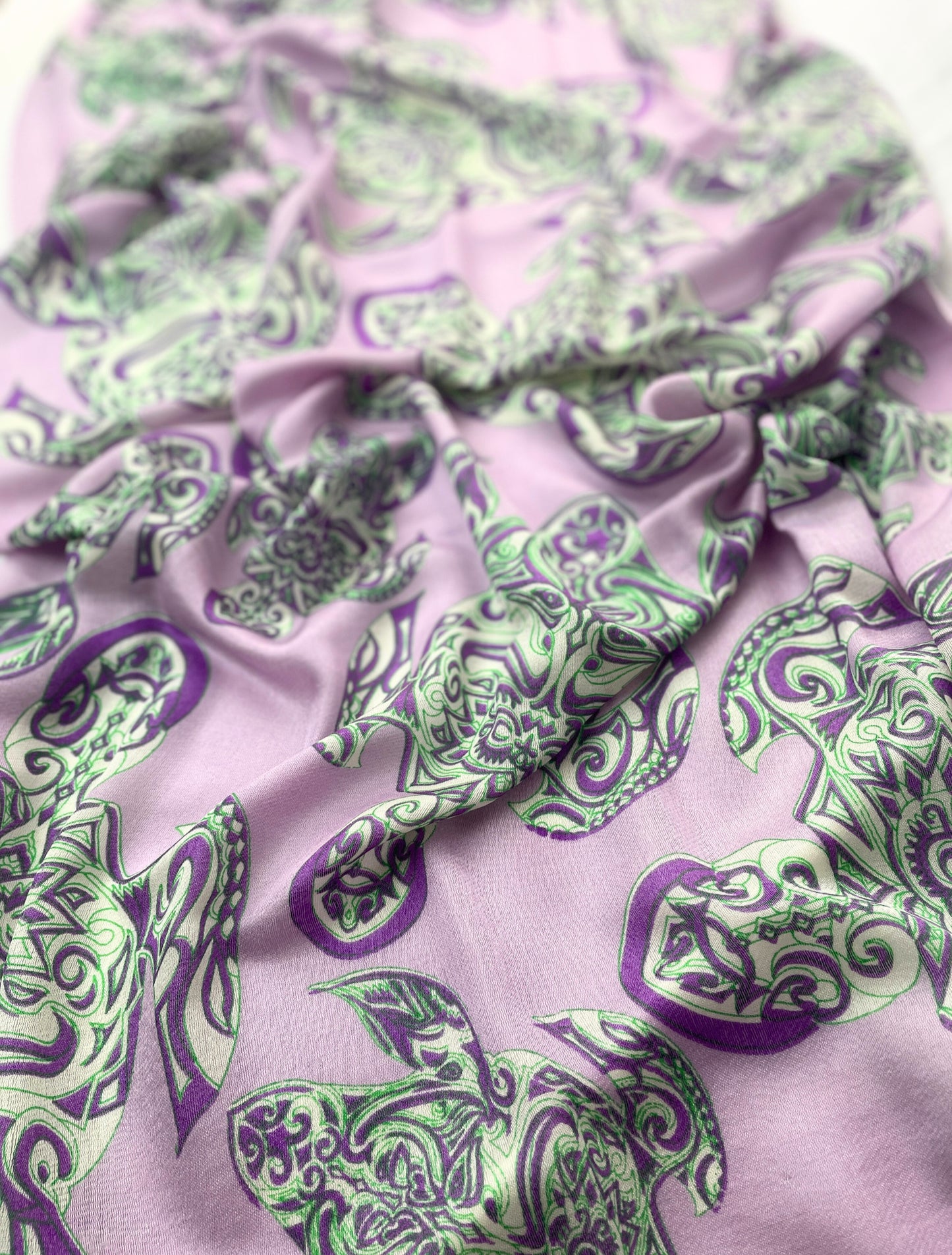 Waterpashmina Scarf Turtle Light purple meets Grass Green