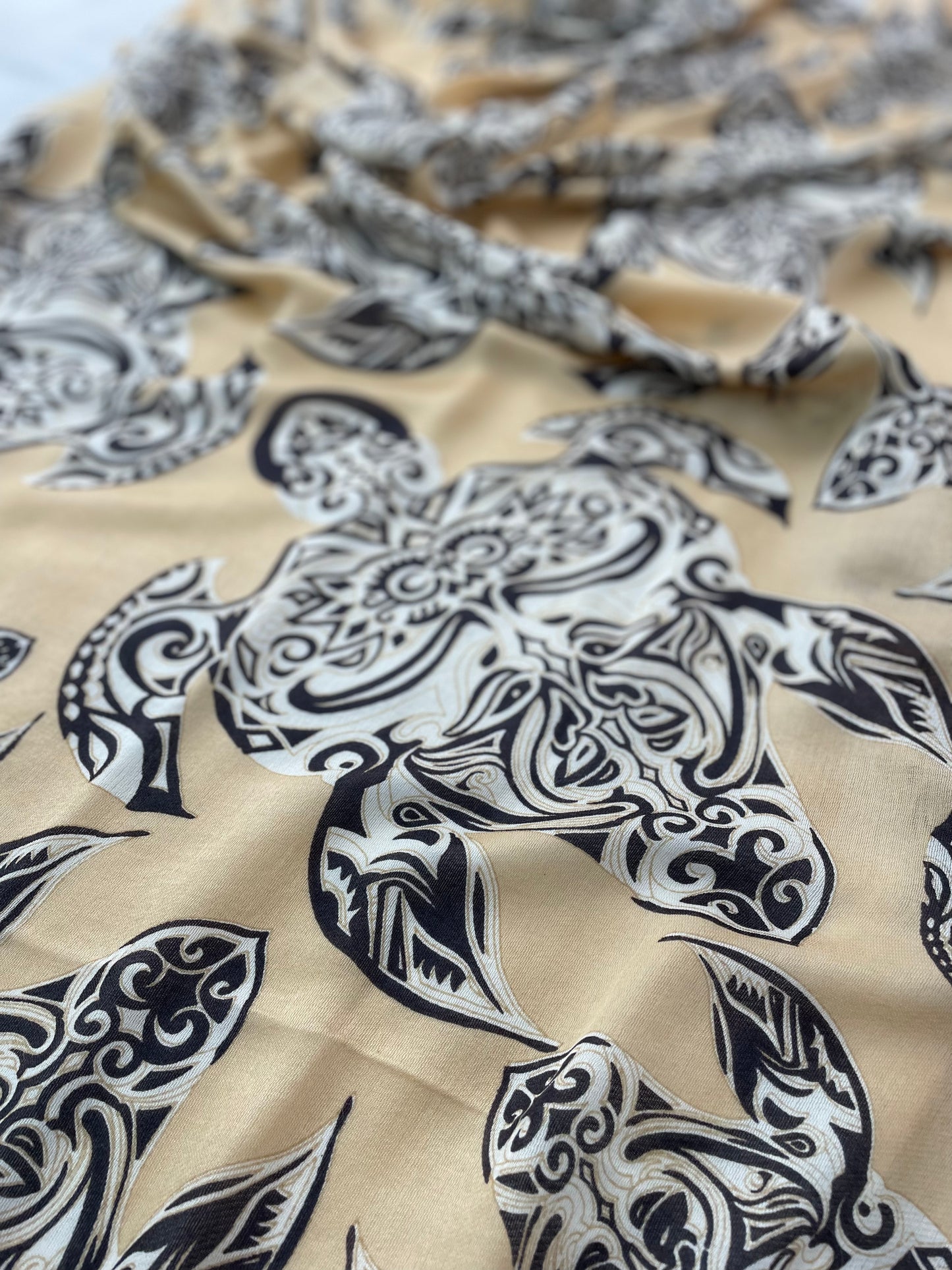Waterpashmina Scarf Turtle Camel meets Choco