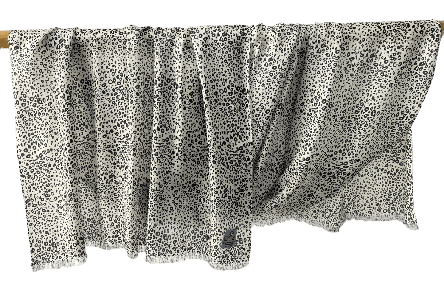 Waterpashmina Scarf Leo Black meets White
